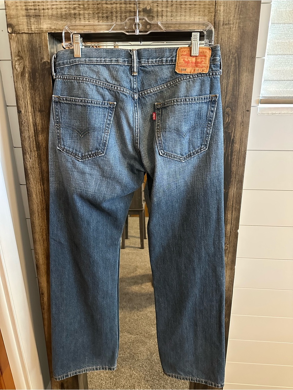 Levi’s 559 Men’s Jeans 30x32 Relaxed Straight Leg Medium Wash Blue Denim Y2K